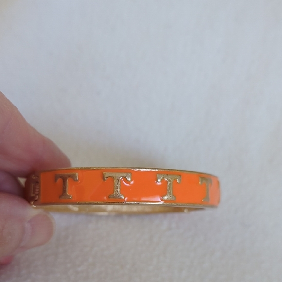 Univ Of Tennessee Signed Canvas Enamel Hinge Bracelet. - Picture 1 of 7